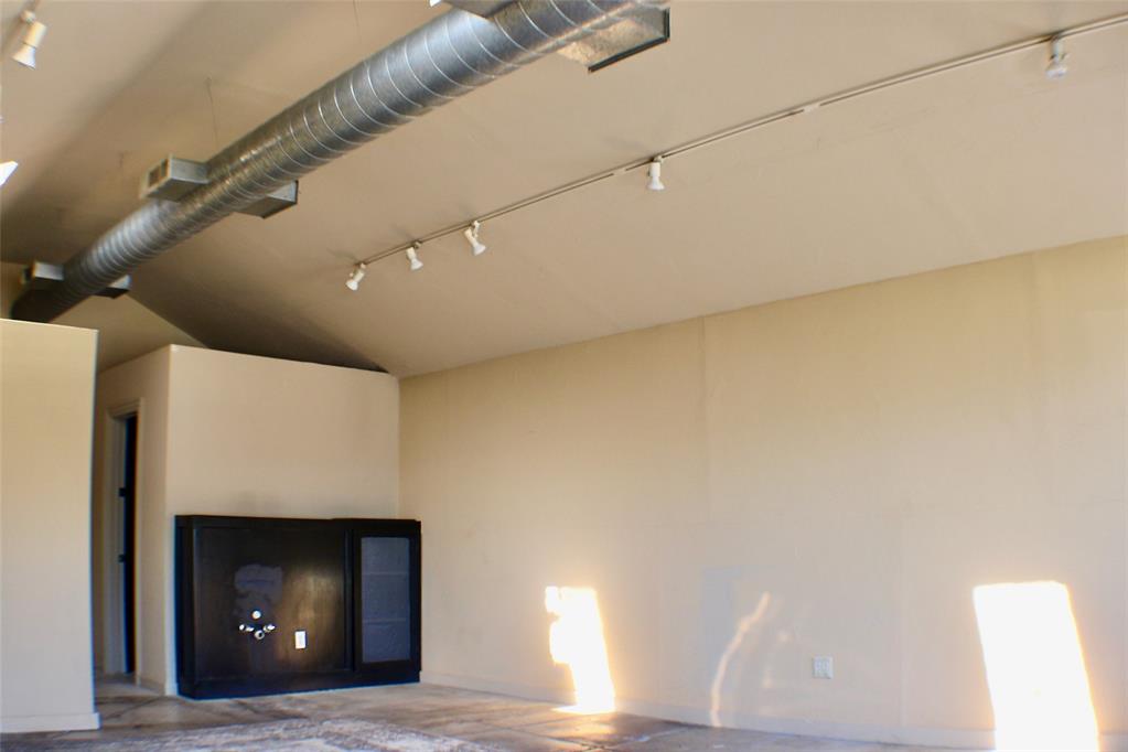 4511 N Western Street Property Photo 21