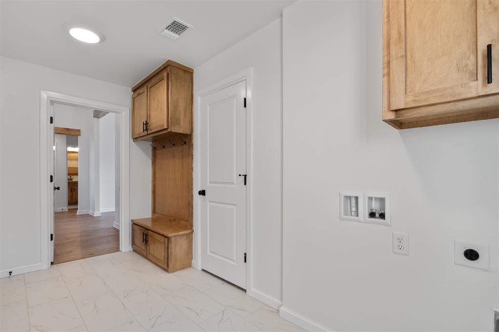 490 Elena Drive Property Photo 24
