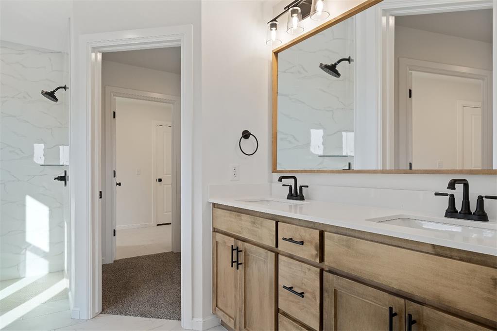 490 Elena Drive Property Photo 28