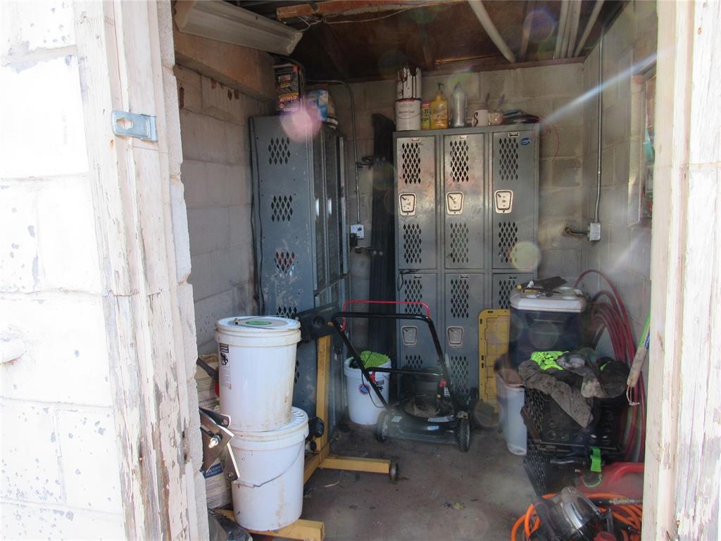712 Cinmac Street Property Photo 24