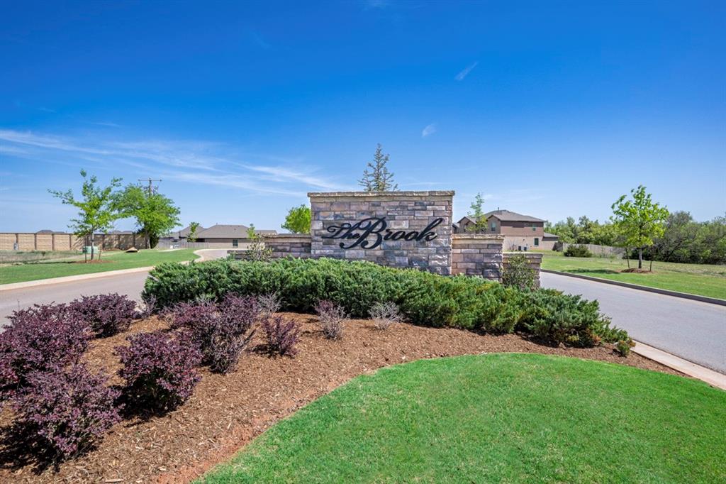 14033 The Brook Boulevard Property Photo 17