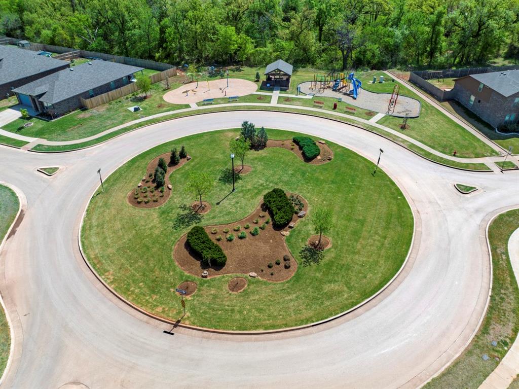14033 The Brook Boulevard Property Photo 25