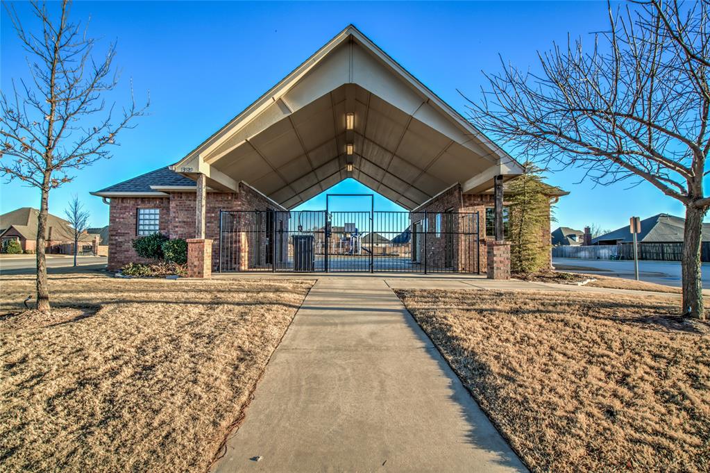 13549 Cobblestone Curve Road Property Photo 46