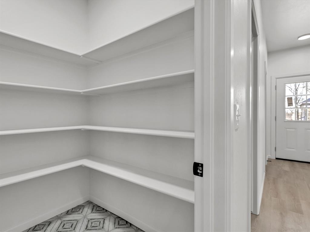 1620 E Park Place Property Photo 24