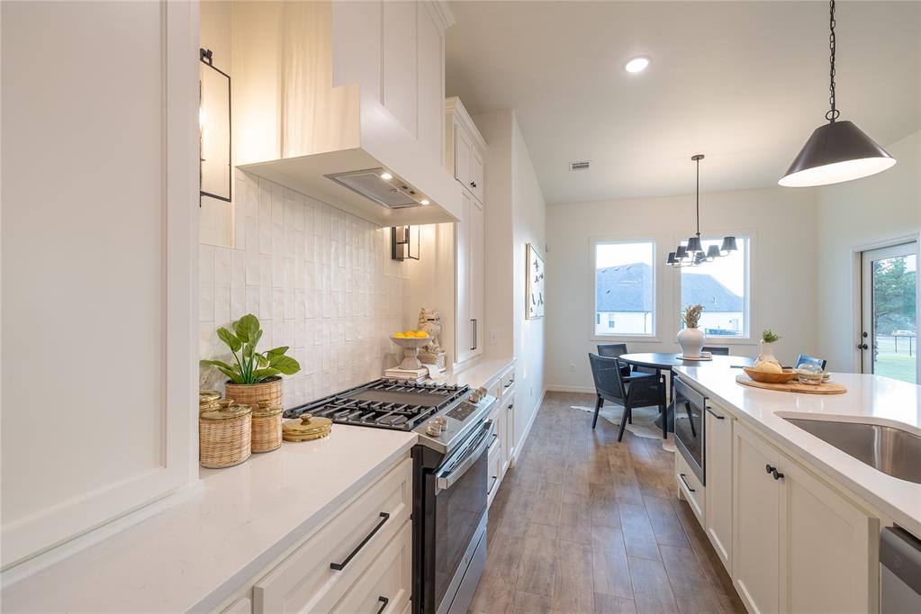 8215 Waxwing Way Property Photo 11