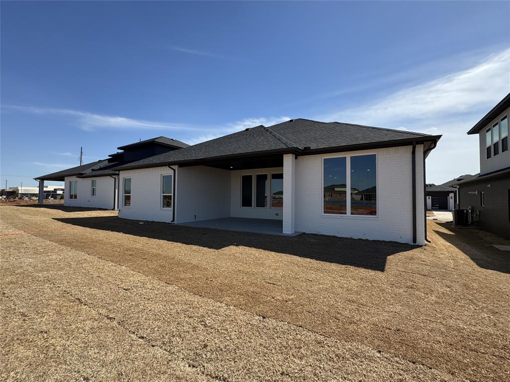7117 Nw 154th Street Property Photo 45