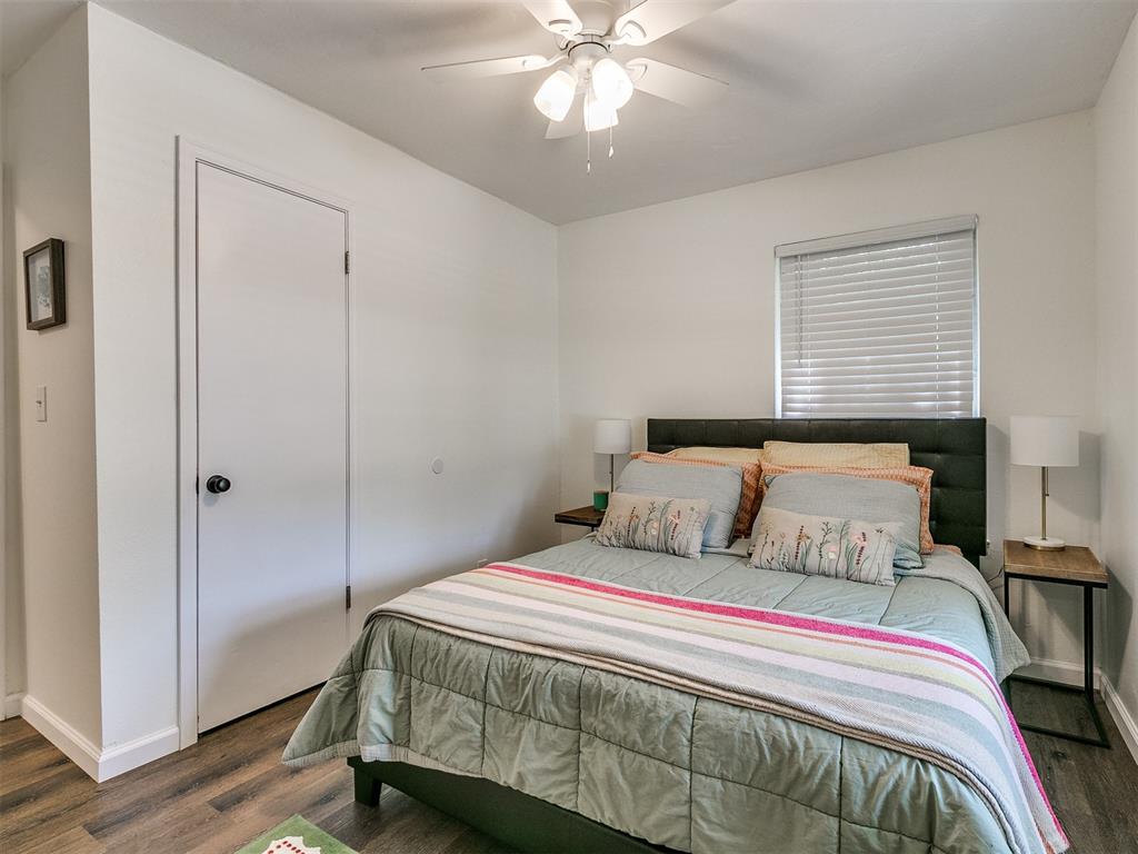 1407 Barkley Street Property Photo 8