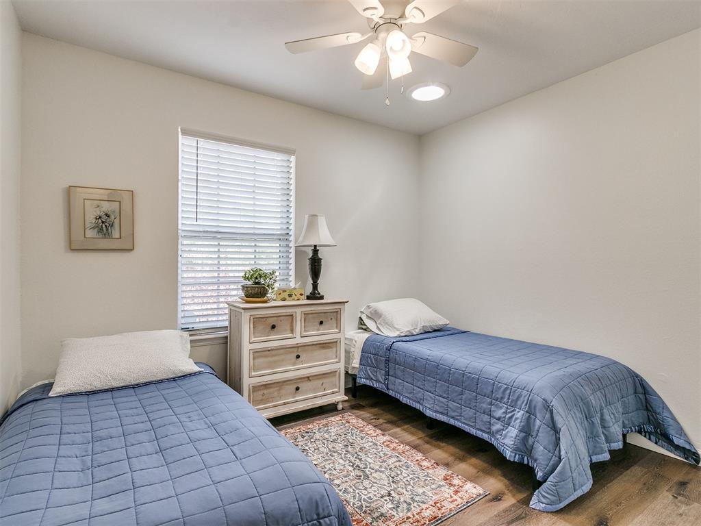1407 Barkley Street Property Photo 11