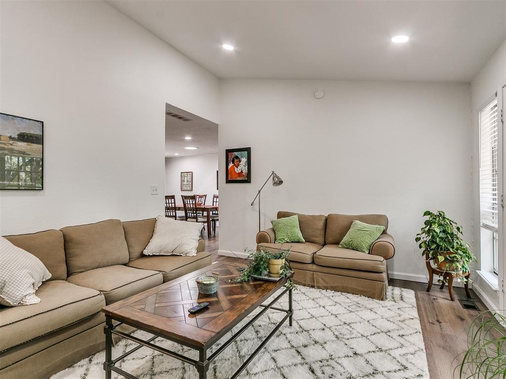 1407 Barkley Street Property Photo 32