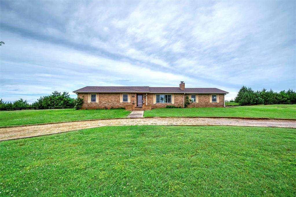 920173 S 3450 Road Property Photo 1