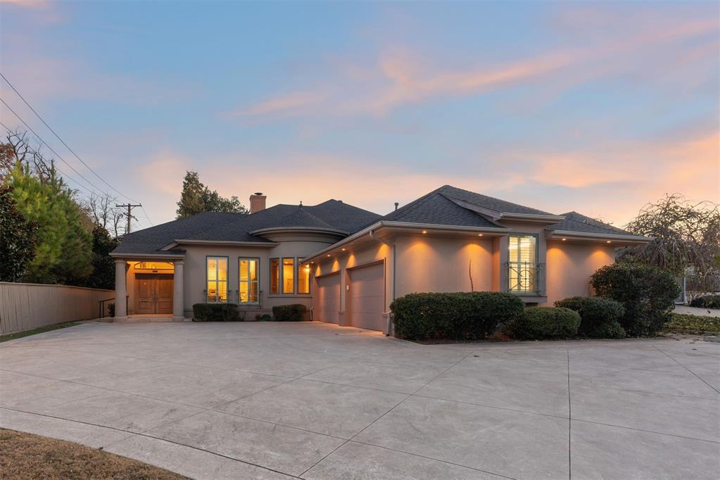 1300 Glenbrook Terrace Property Photo
