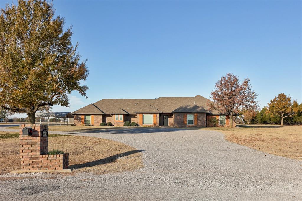 5723 Ne Ridgeroad Drive Property Photo 1