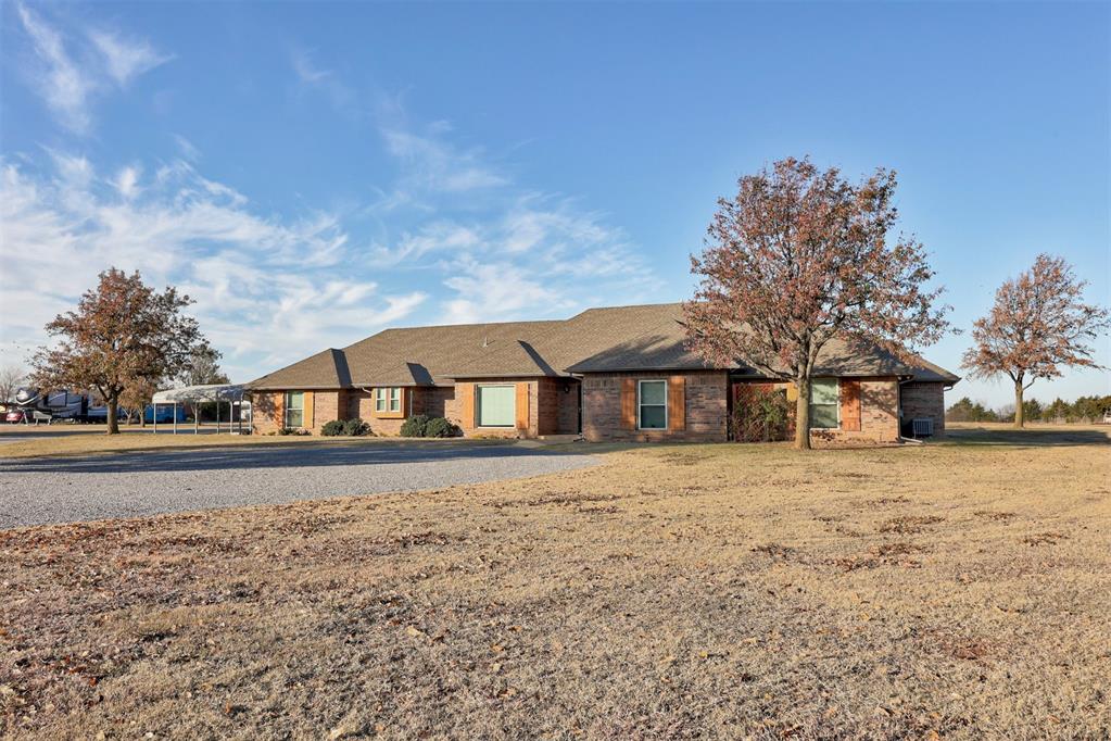 5723 Ne Ridgeroad Drive Property Photo 2
