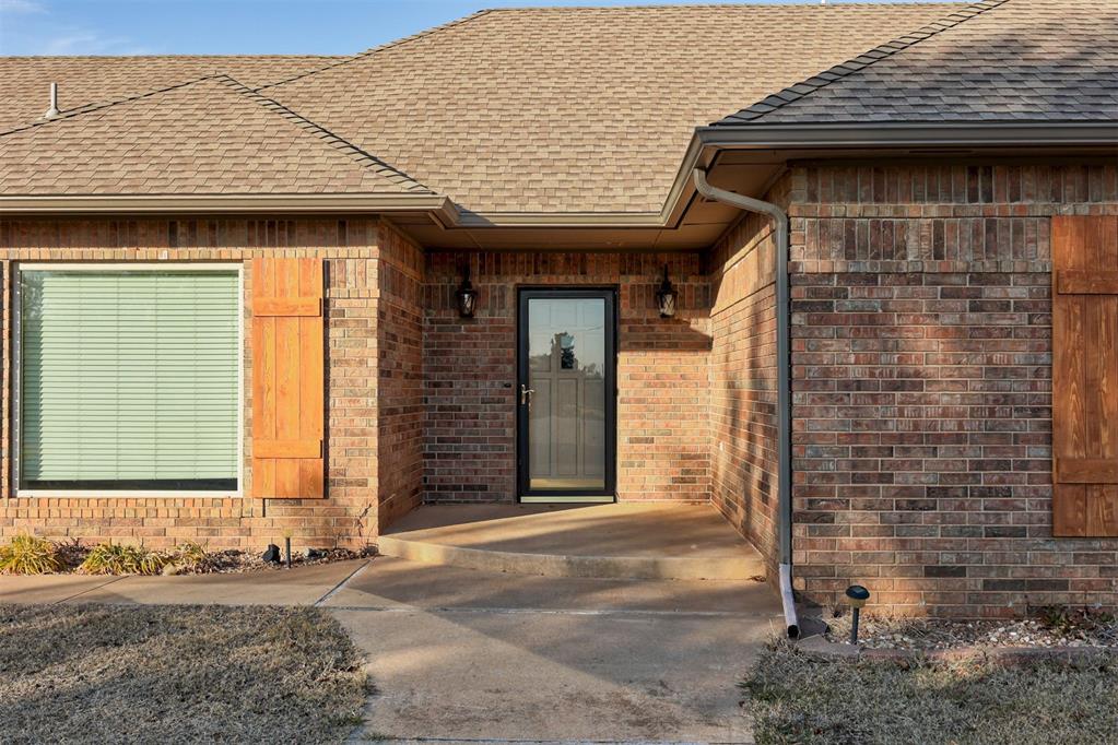 5723 Ne Ridgeroad Drive Property Photo 4