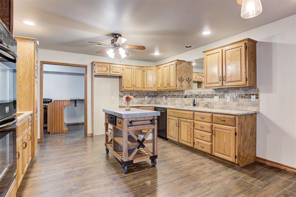 5723 Ne Ridgeroad Drive Property Photo 12