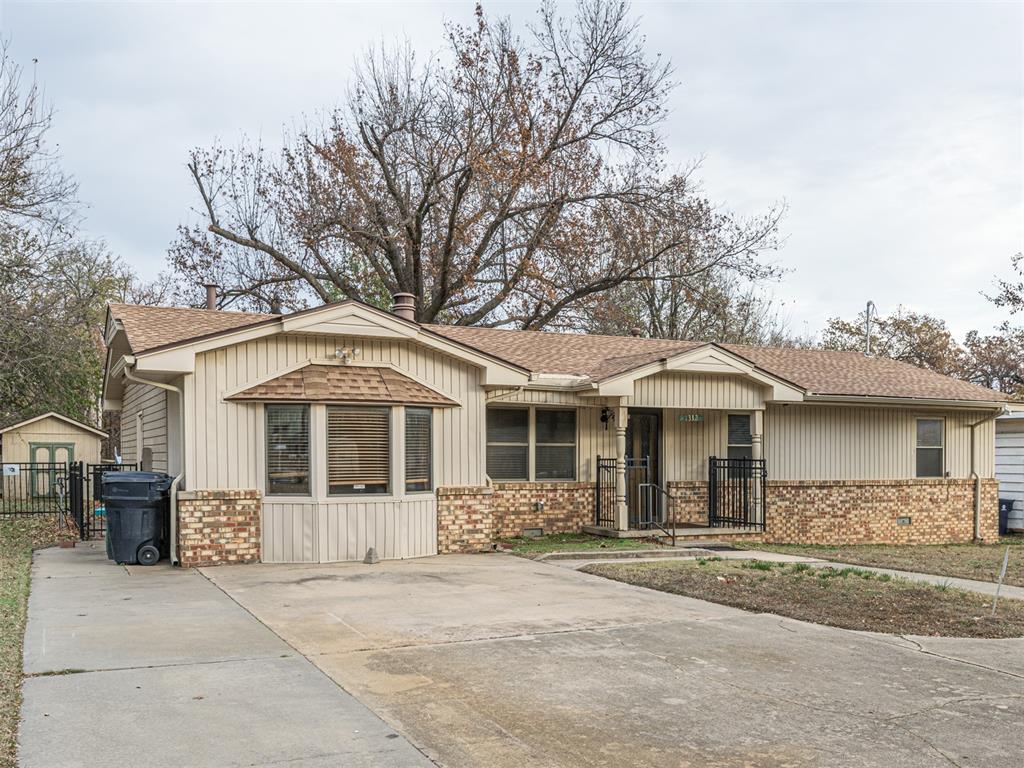 1312 N Carol Lane Property Photo