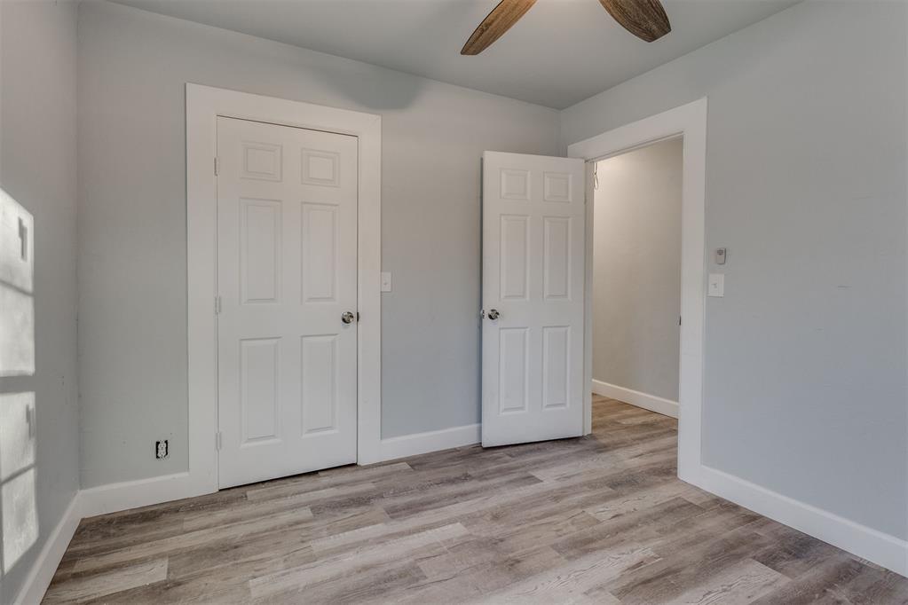 1621 N Page Avenue Property Photo 29