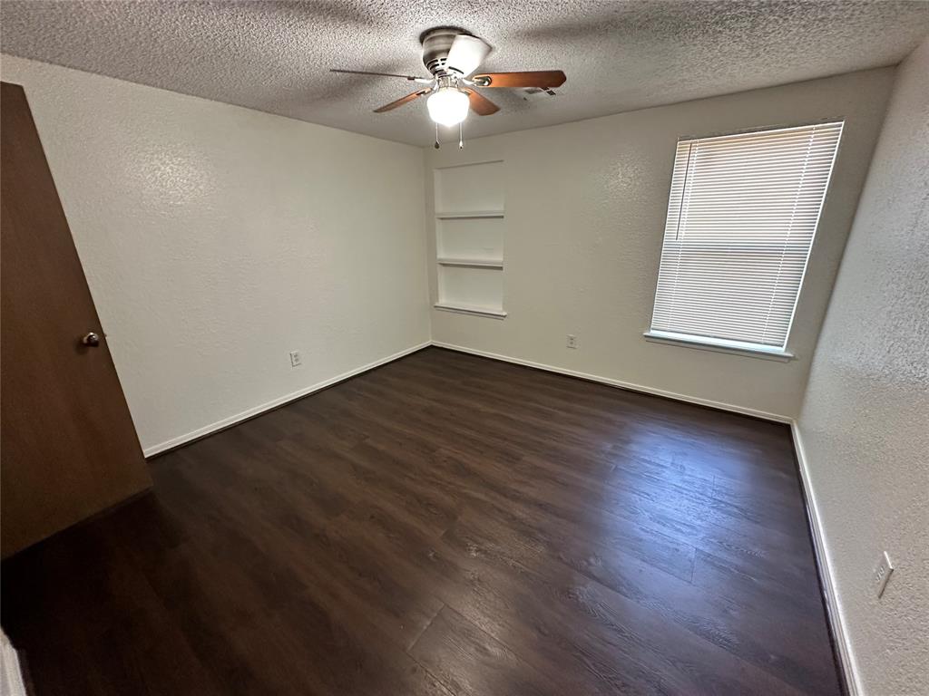 265 Windsor Way Property Photo 12