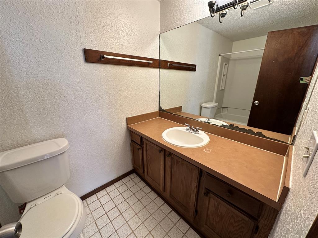 265 Windsor Way Property Photo 16
