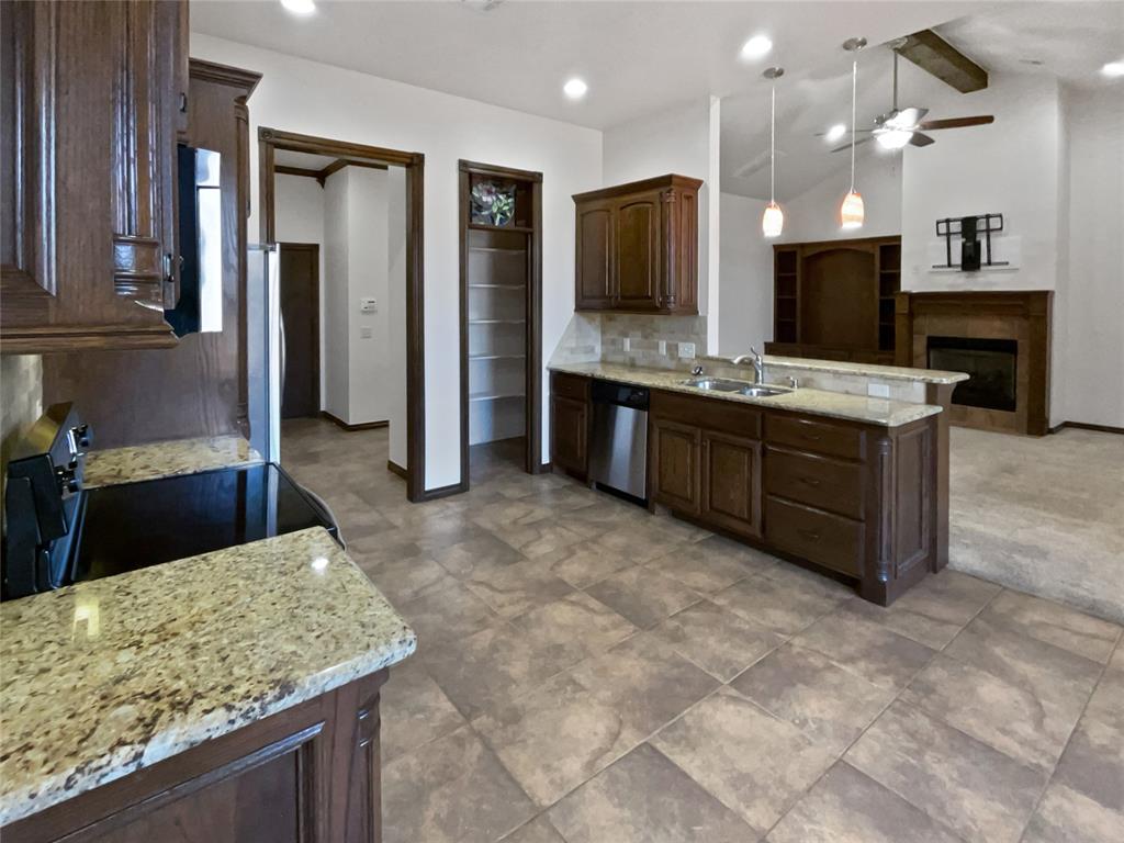 605 Blue Sky Drive Property Photo 6