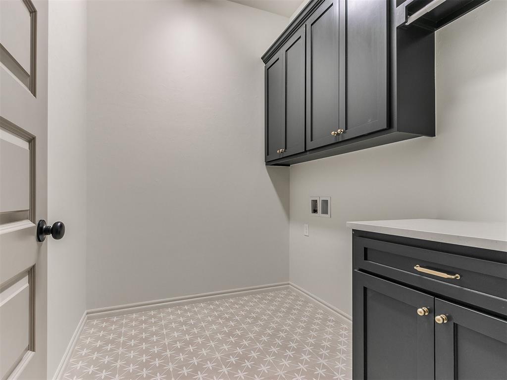 9009 Nw 74th Street Property Photo 28