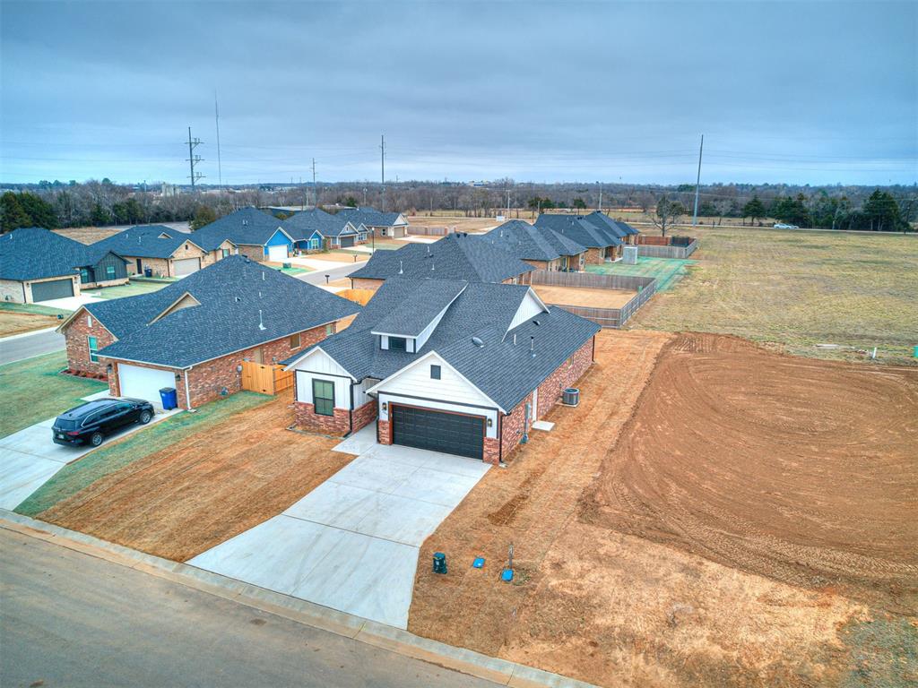 509 Blue Bird Lane Property Photo 32