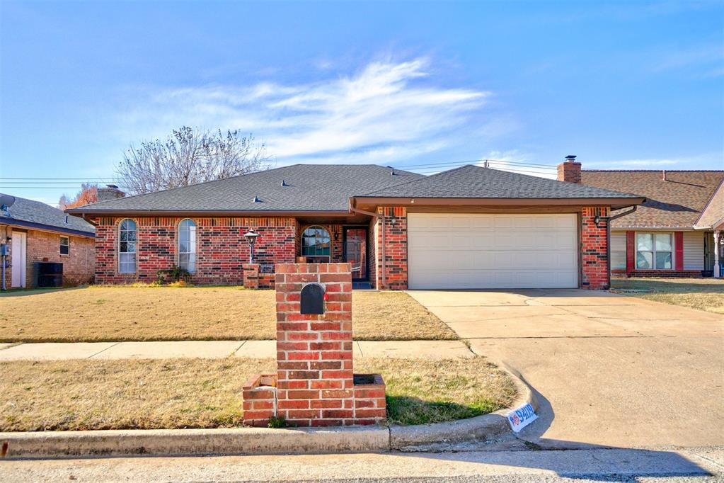 9409 S Hillcrest Drive Property Photo