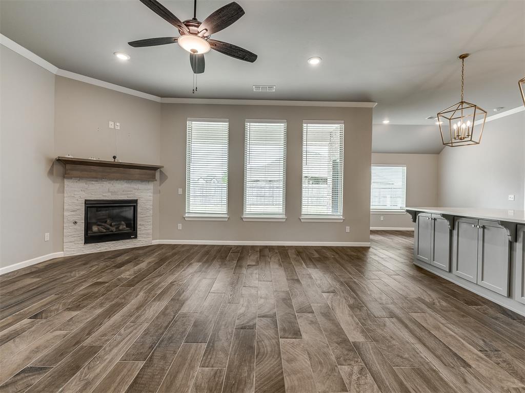 3706 Addison Avenue Property Photo 5