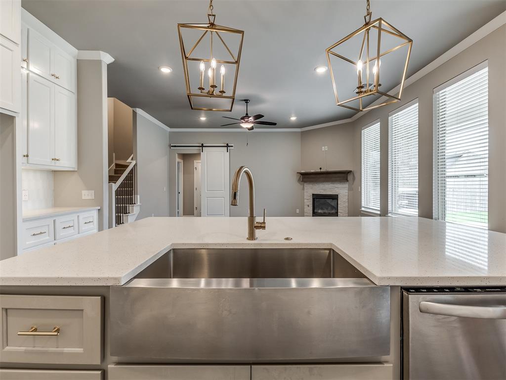 3706 Addison Avenue Property Photo 15