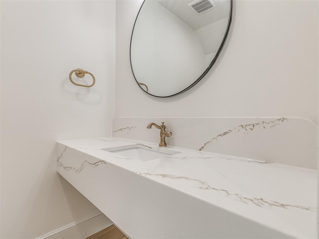 53 Water Street Property Photo 16