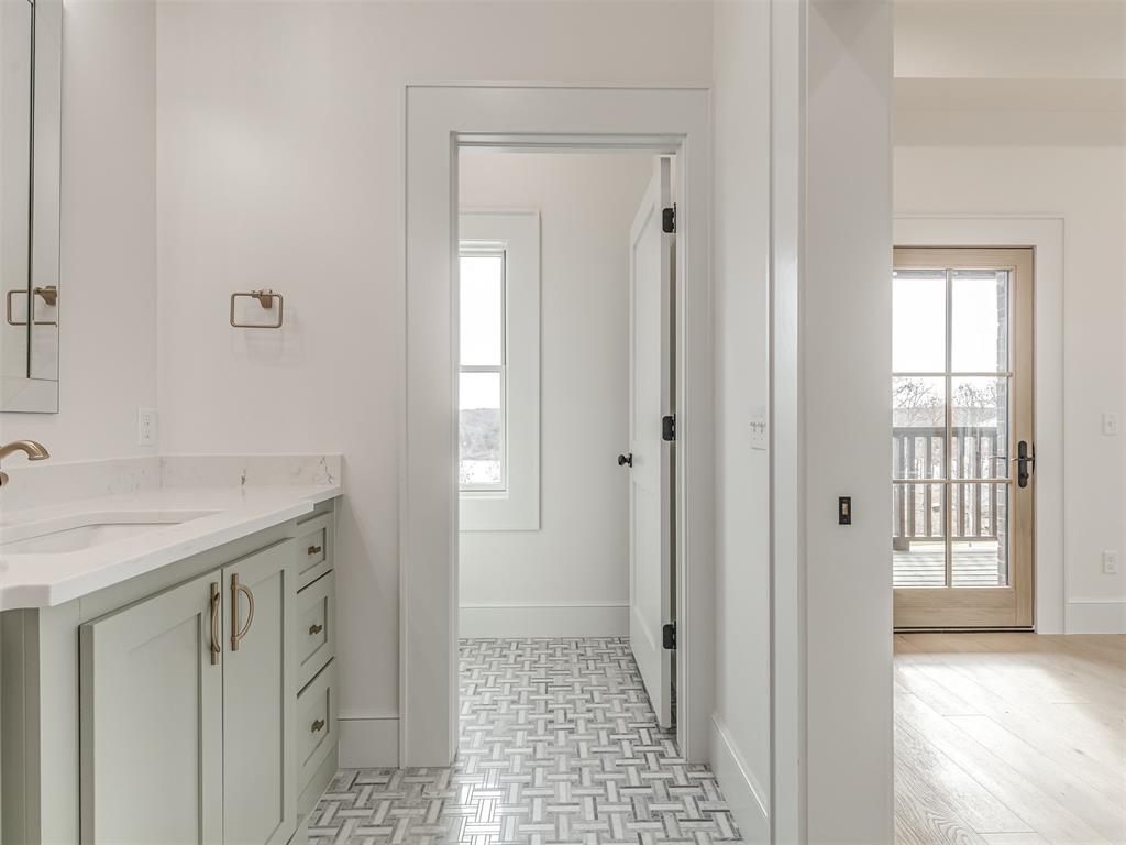 53 Water Street Property Photo 23