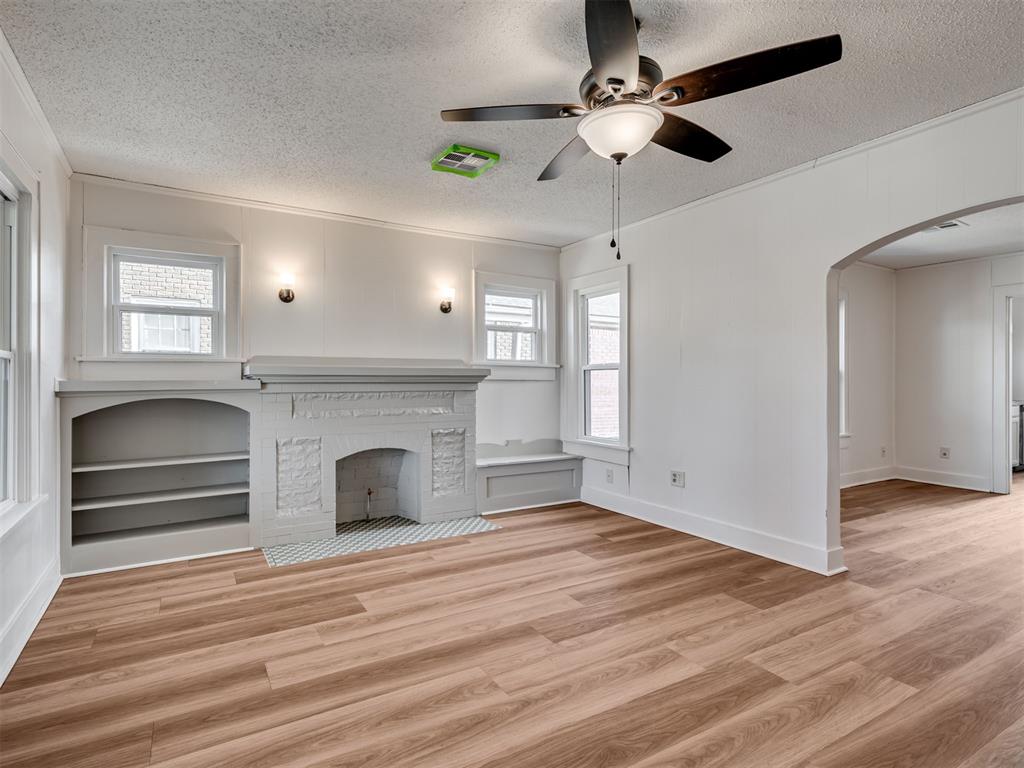 2324 W Park Place Property Photo 6