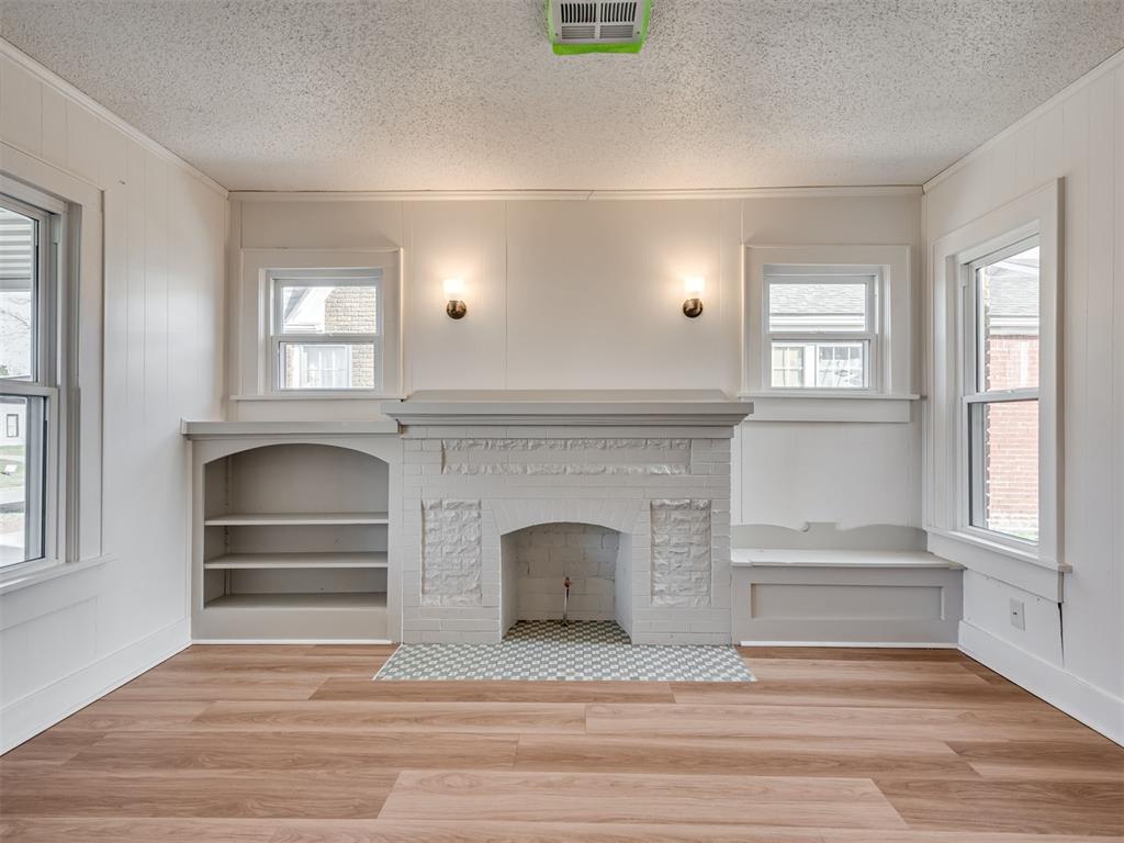 2324 W Park Place Property Photo 7