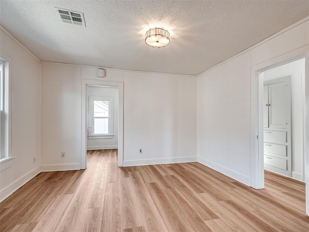 2324 W Park Place Property Photo 10