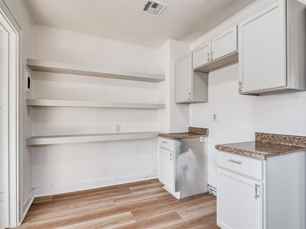 2324 W Park Place Property Photo 12