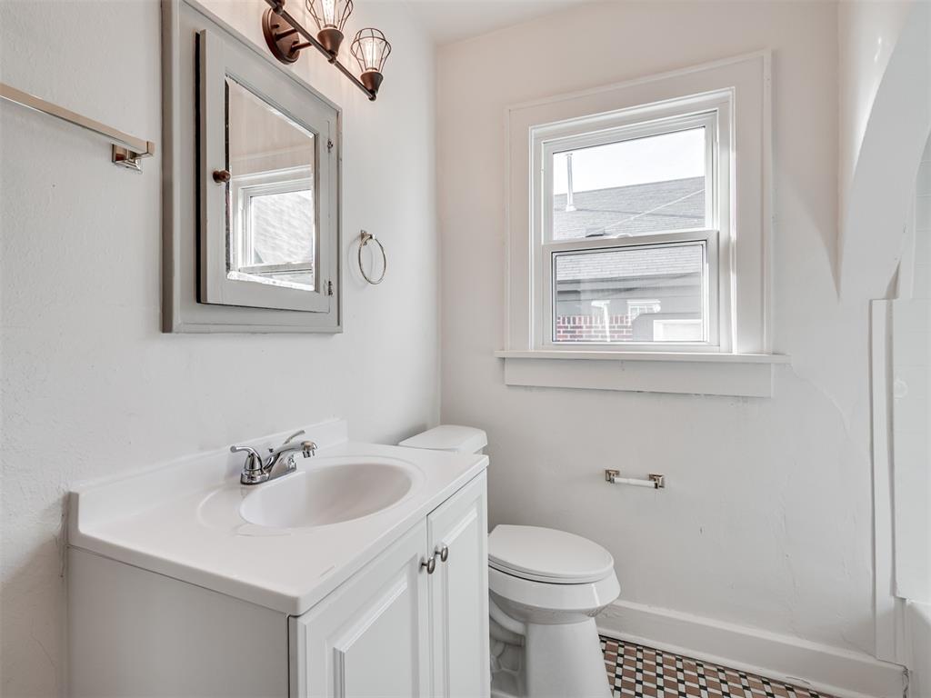 2324 W Park Place Property Photo 17