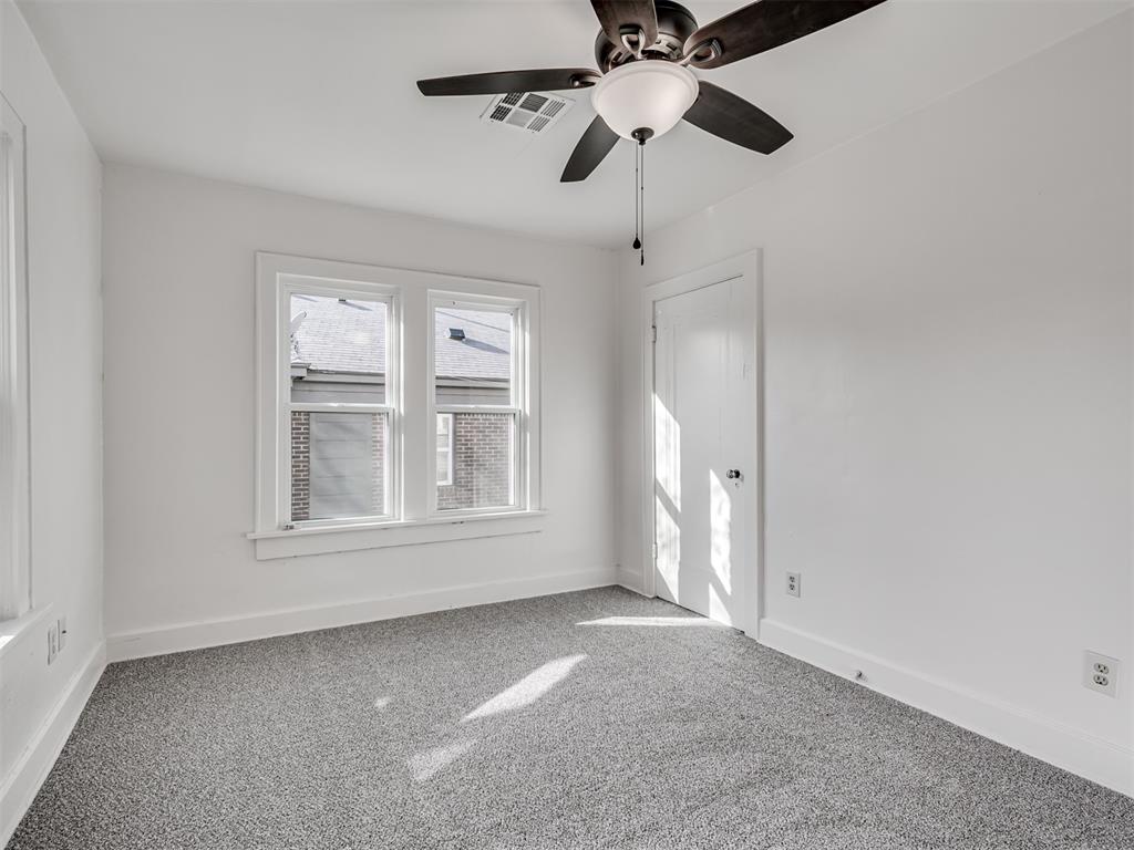 2324 W Park Place Property Photo 21