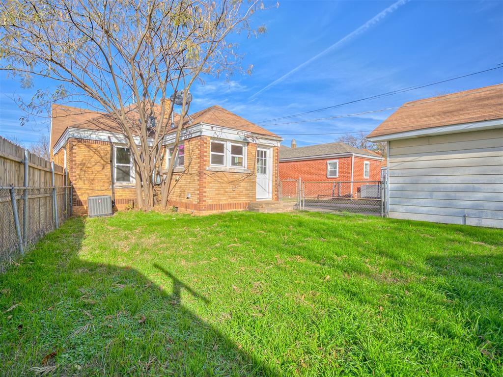 2324 W Park Place Property Photo 26