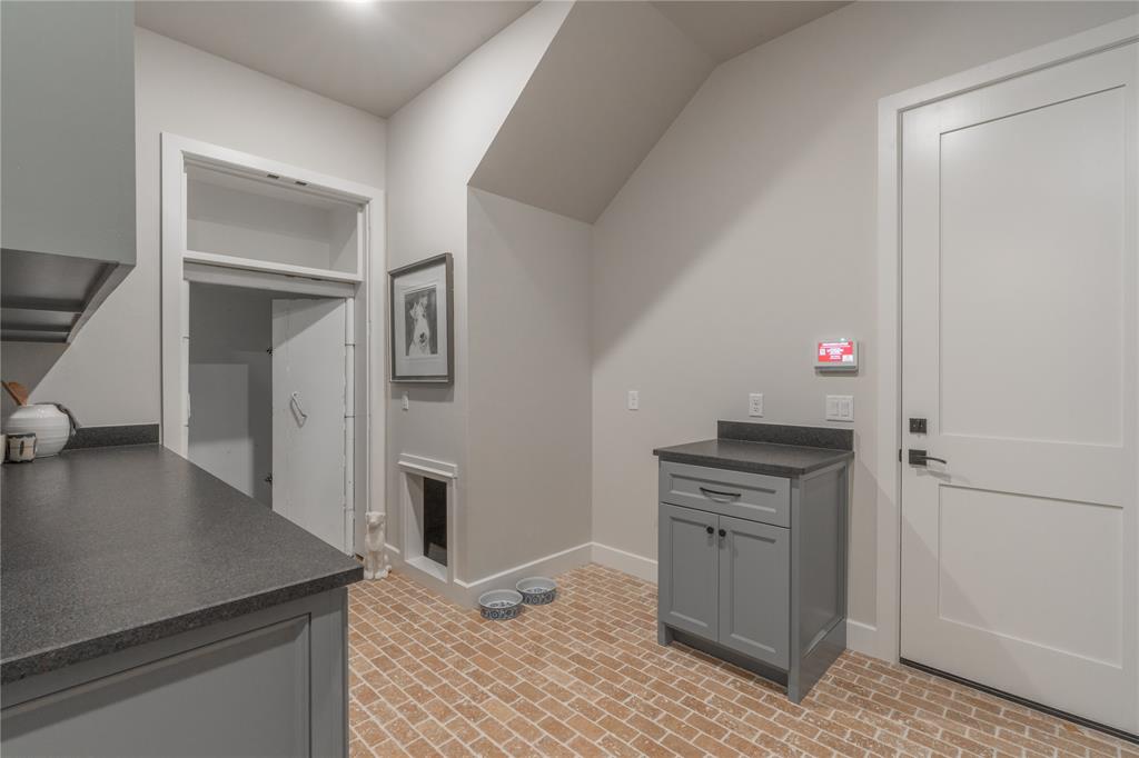 5808 Moulin Drive Property Photo 41