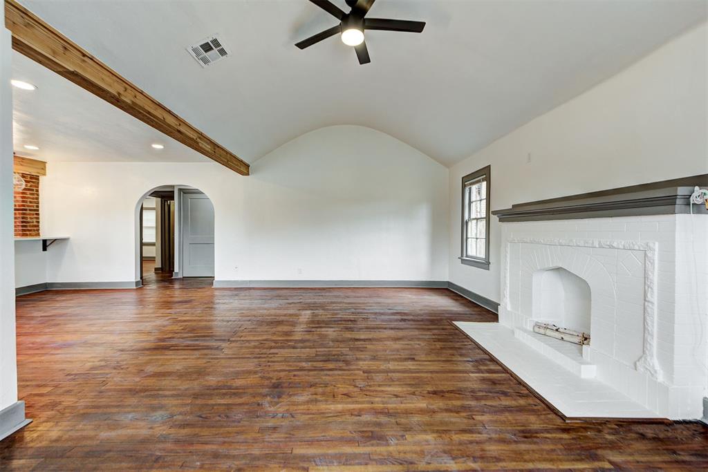 934 Ne 21st Street Property Photo 5