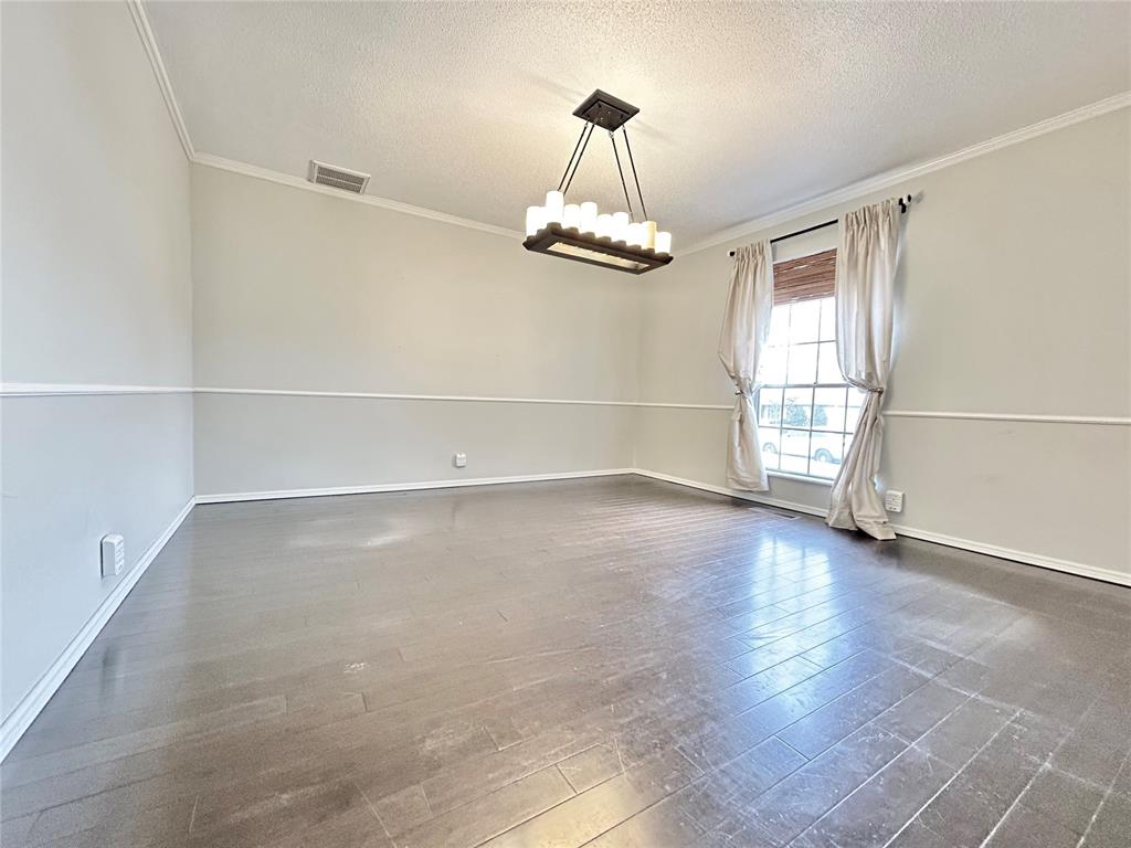 3024 Hemingford Lane Property Photo 12