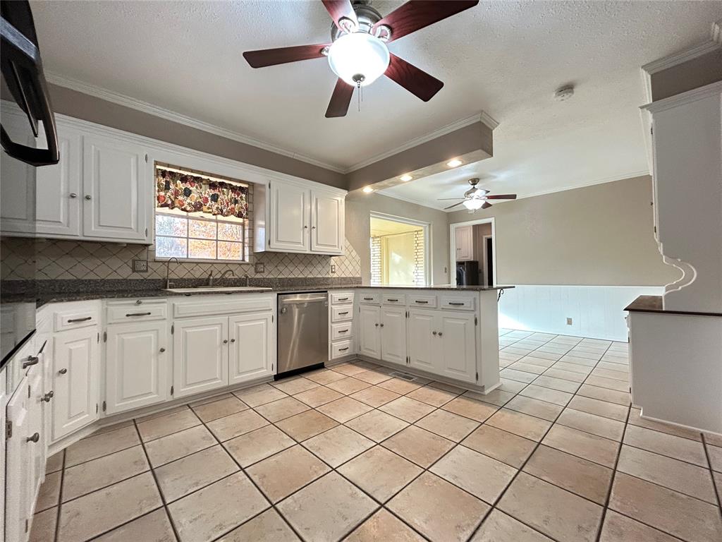 3024 Hemingford Lane Property Photo 18