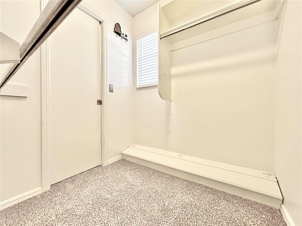 3024 Hemingford Lane Property Photo 29
