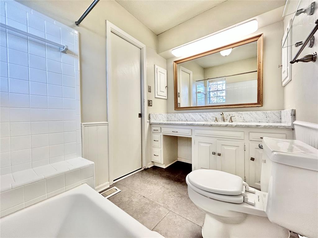 3024 Hemingford Lane Property Photo 32