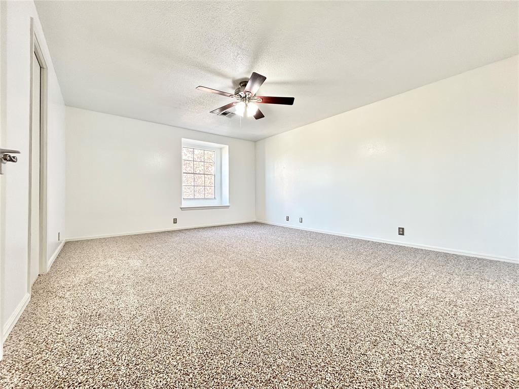 3024 Hemingford Lane Property Photo 41
