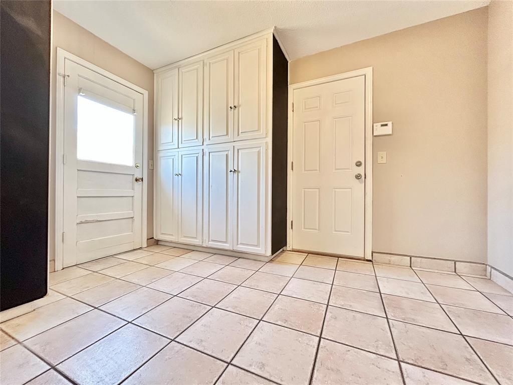 3024 Hemingford Lane Property Photo 48