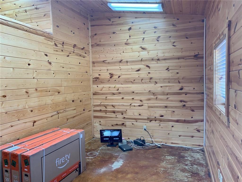 50 Spearfish Road Property Photo 15