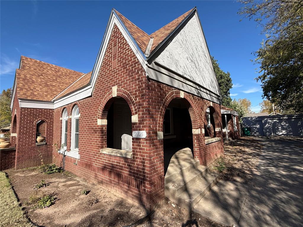 2725 Nw 12th Street Property Photo