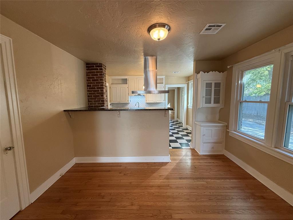 2725 Nw 12th Street Property Photo 5