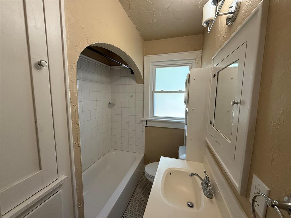2725 Nw 12th Street Property Photo 13